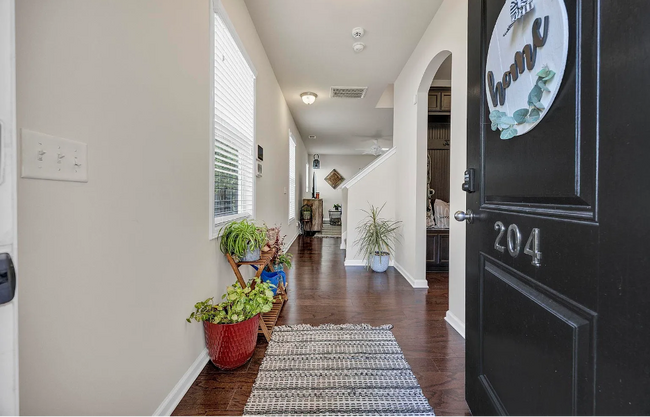 Building Photo - 204 Ashewicke Dr