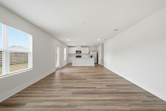 Building Photo - 4932 Valor Ct