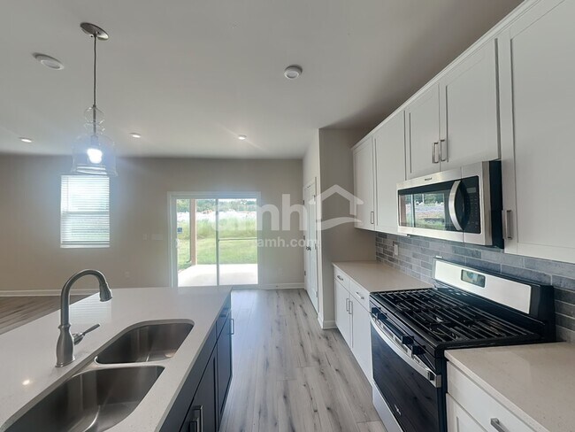 Building Photo - 4317 Fieldcrest Dr