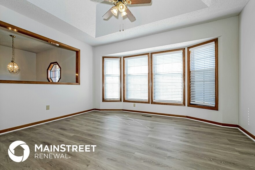 Building Photo - 11433 N Highland Ave