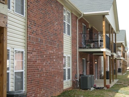 The Colony - 4200 Brownsboro Rd Winston-Salem NC 27106 | Apartment Finder