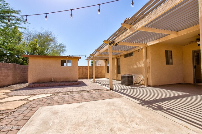 Building Photo - 2523 W Gambit Trail