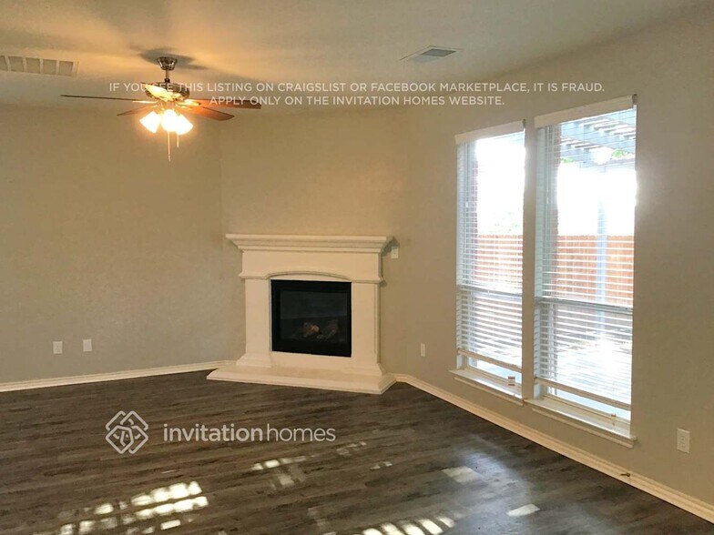 Building Photo - 8633 Fernhill Dr