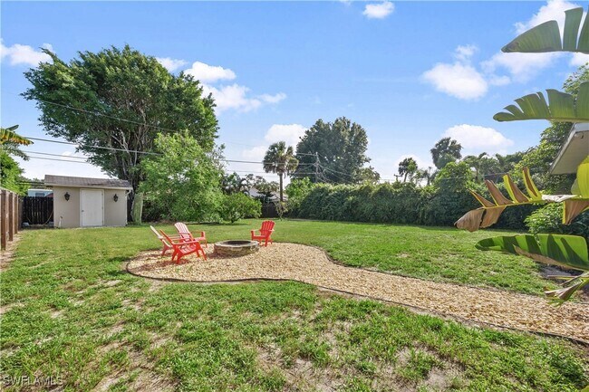 Building Photo - 27610 Roslin Dr