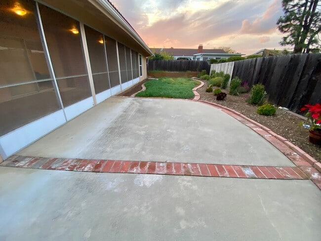 Building Photo - RB Senior 55+ Community 2 Bed +Huge bonus room 2 Baths House $3990