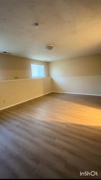 Building Photo - 3828 W 108th St