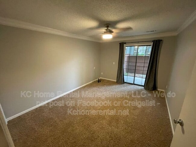 Building Photo - 12013 W 58th Pl