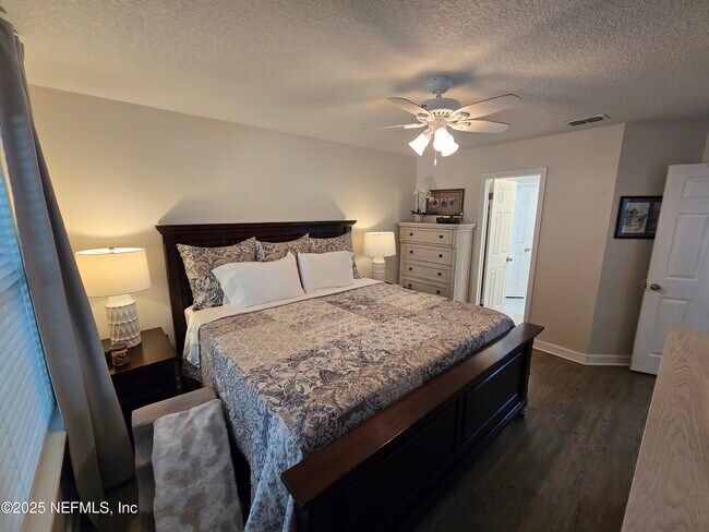 Building Photo - 7769 Andes Dr