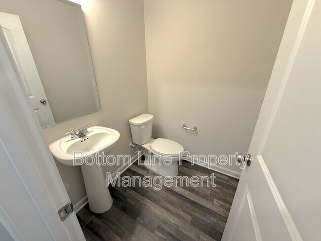 Building Photo - 5080 Grain Ct