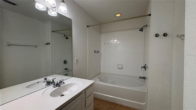 Building Photo - 6845 Slaven Dr