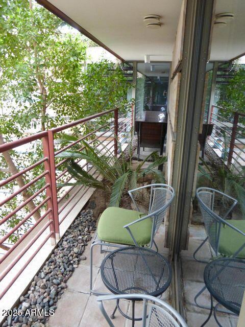 Building Photo - 7141 E Rancho Vista Dr