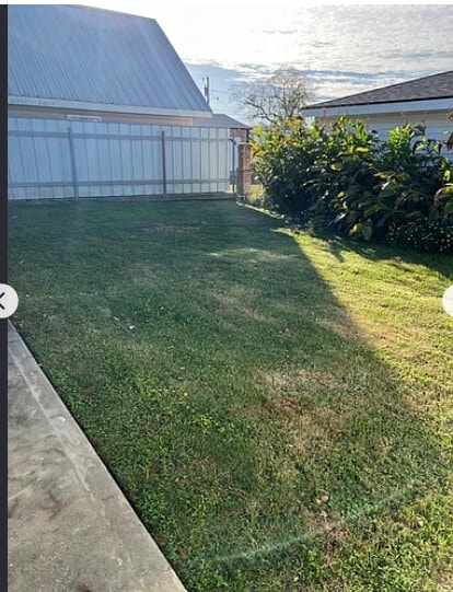 Building Photo - 2228 Riverland Dr