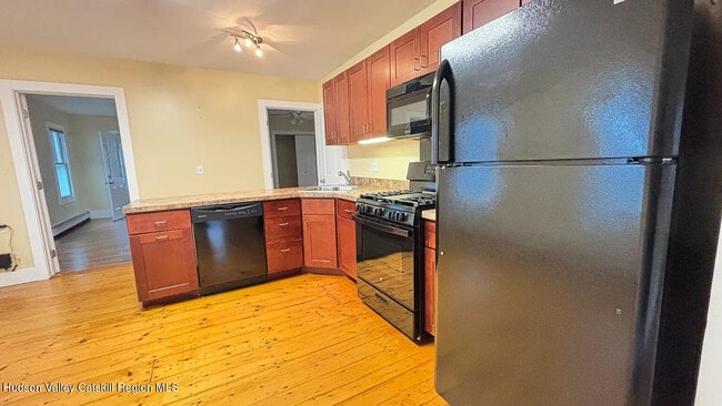 Building Photo - 30 8th St