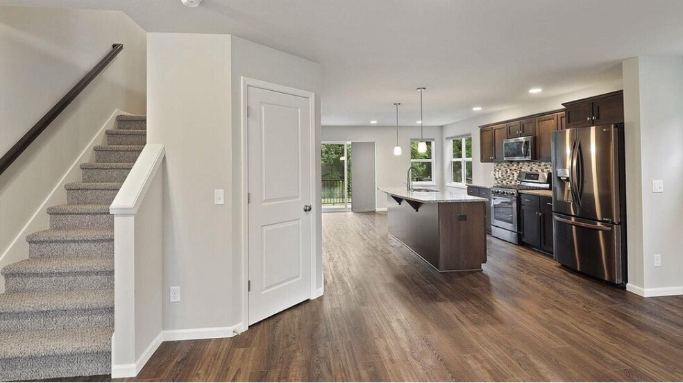 Kitchen, Living Room - 5870 Lien Rd