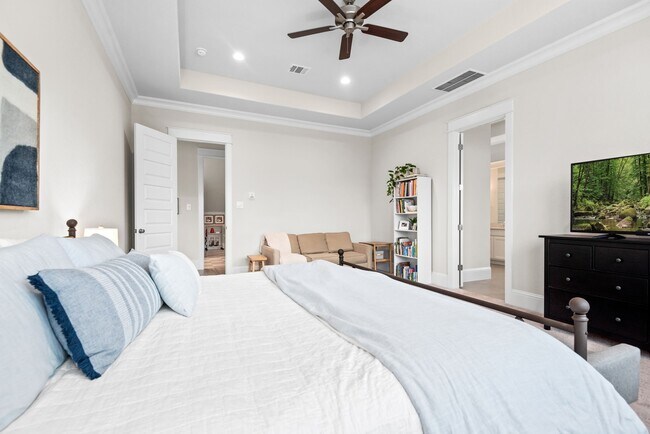 Building Photo - 2335 Pale Star Dr