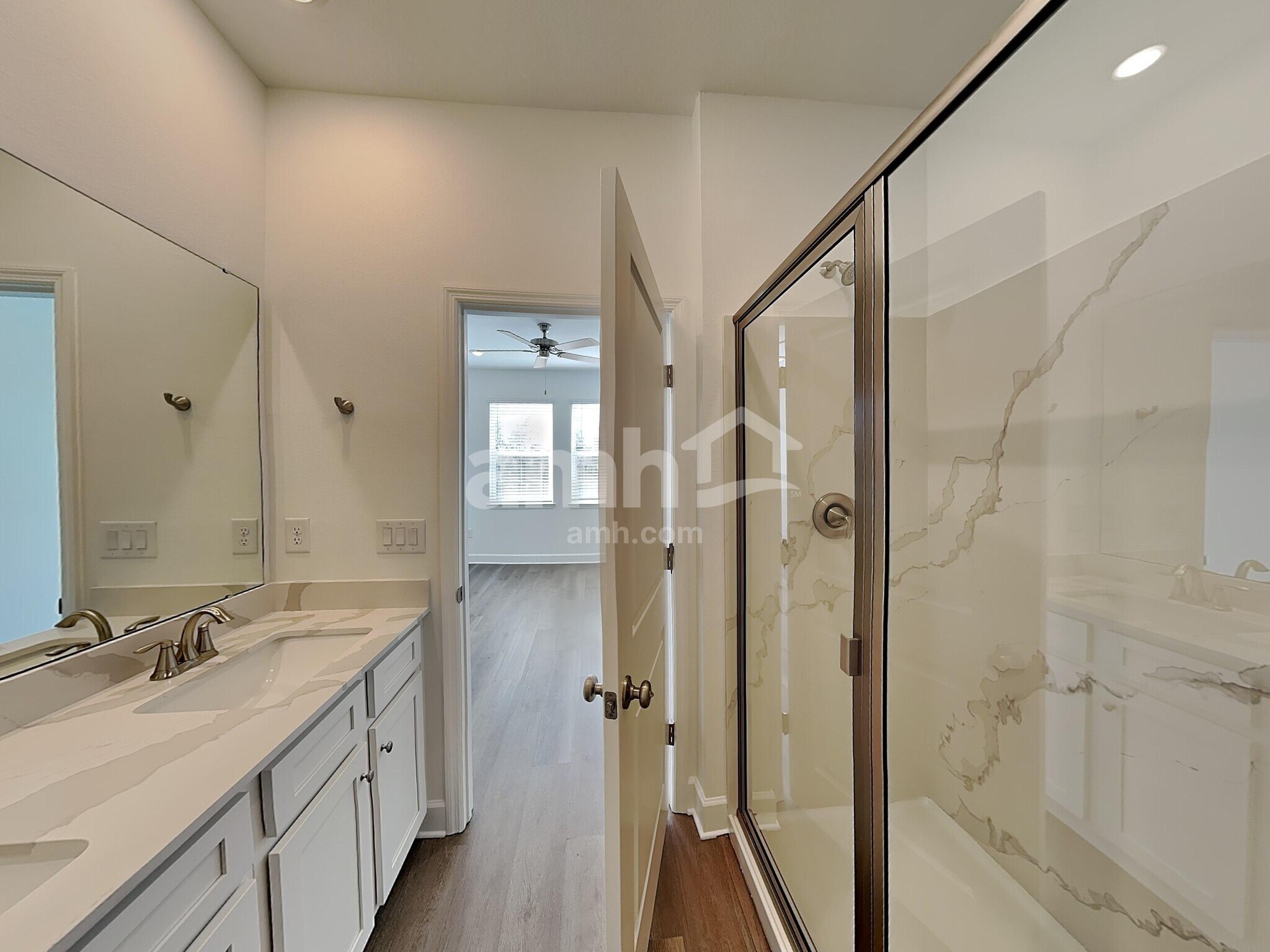 Building Photo - 16438 Cheyanne Ct