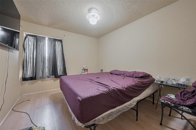 Building Photo - 13610 Sunswept Way