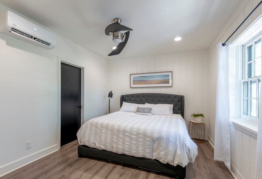 Building Photo - 1644 Dudley Mountain Rd