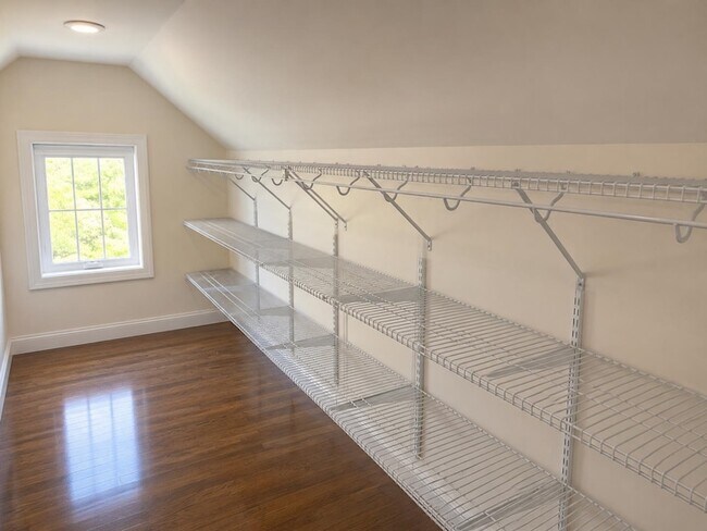 Building Photo - 21 Stocklan Cir