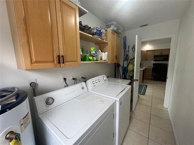 Building Photo - 18140 Wolbrette Cir