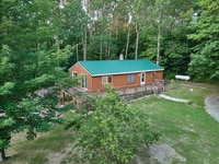 Building Photo - 3 bedroom on 2.24 acres with a creek and p...