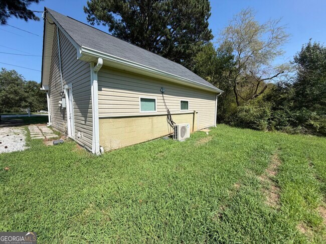 Building Photo - 759 Hog Mountain Rd