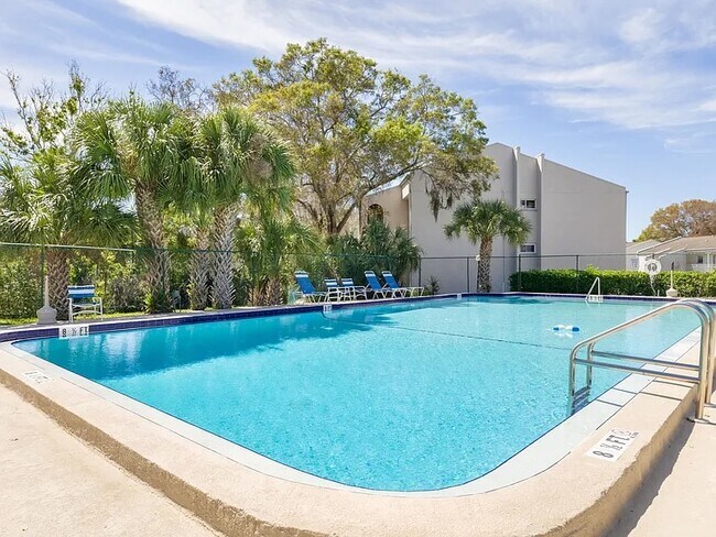 Building Photo - 2625 FL-590