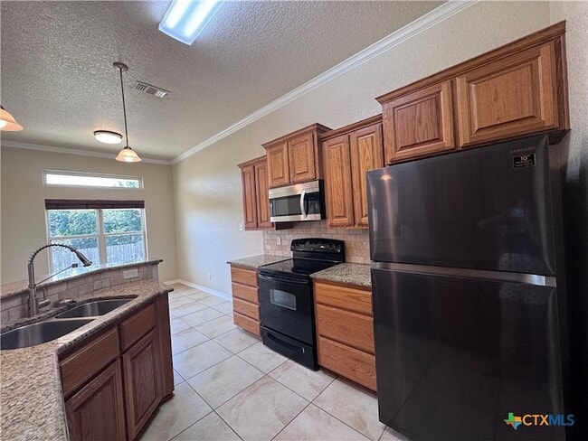 Building Photo - 2536 Mugho Dr