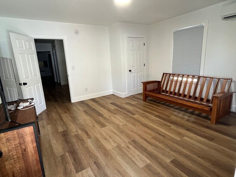 Building Photo - 331 N Wayne St