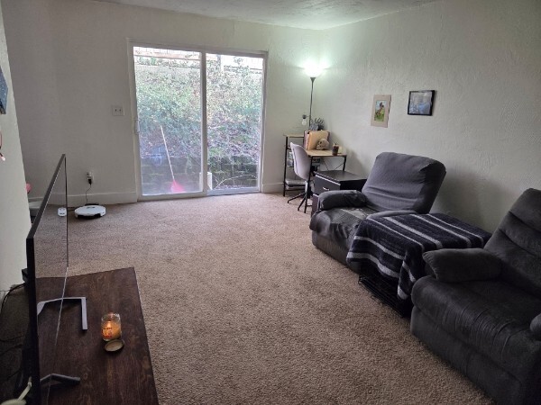 Building Photo - 1110 Hayes St