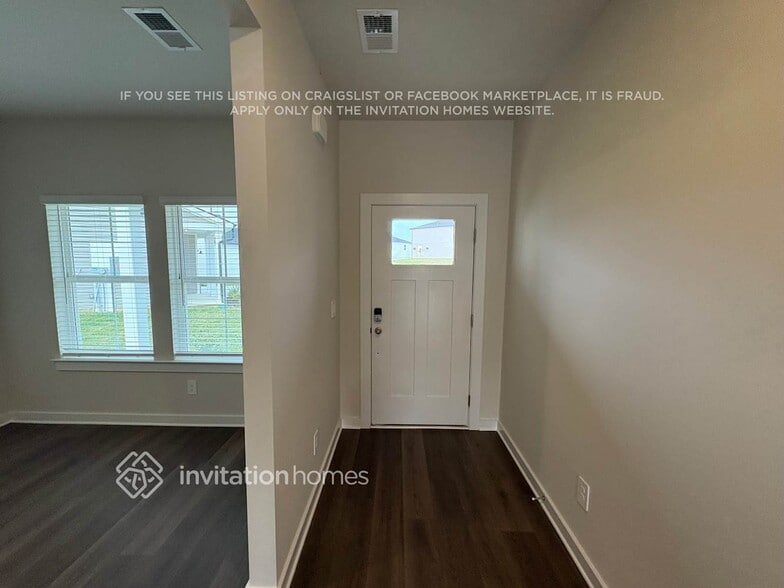 Building Photo - 1318 Bluffton Cir