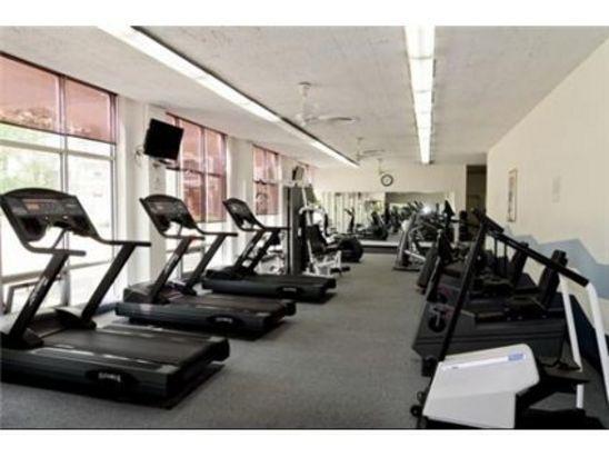 Building Photo - 1455 N Sandburg Terrace