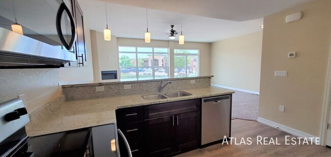 Building Photo - Modern Townhome in the Heart of North Gate...