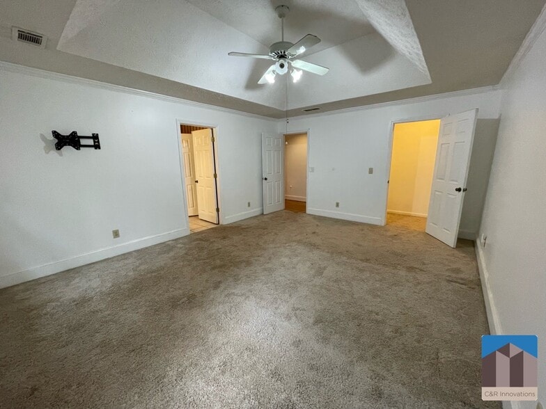 Building Photo - 2273 Windland Dr