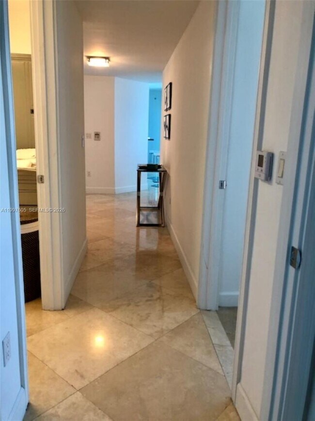 Building Photo - 3101 S Ocean Dr