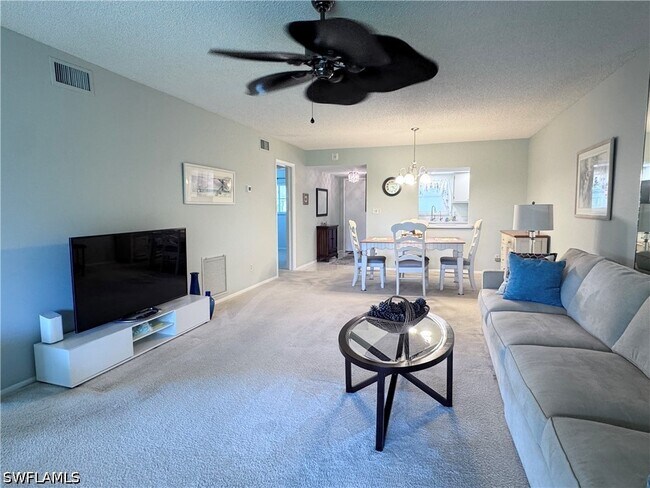 Building Photo - 4912 Tamiami Trl E