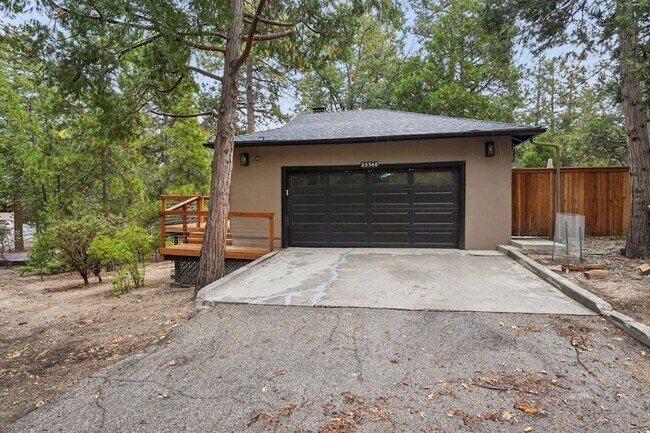 Building Photo - 25340 Marion Ridge Dr