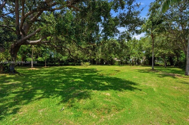 Building Photo - 12365 SW 60th Ct