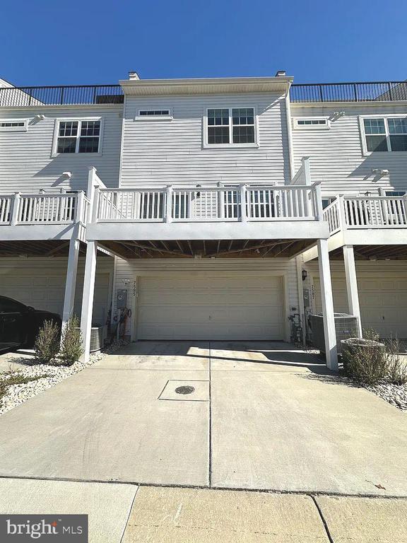 Building Photo - 7585 Marston Way