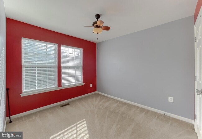 Building Photo - 45571 Catalina Ln