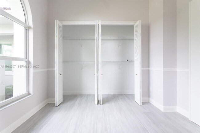 Building Photo - 7440 SW 170th Terrace