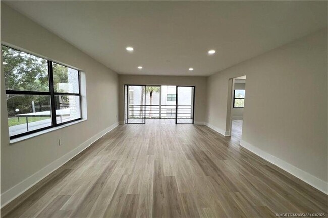 Building Photo - 1950 SW Palm City Rd