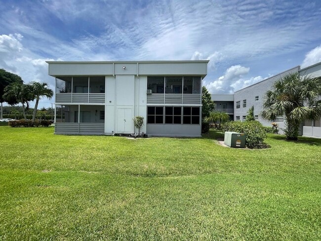 Building Photo - 117 Flanders C