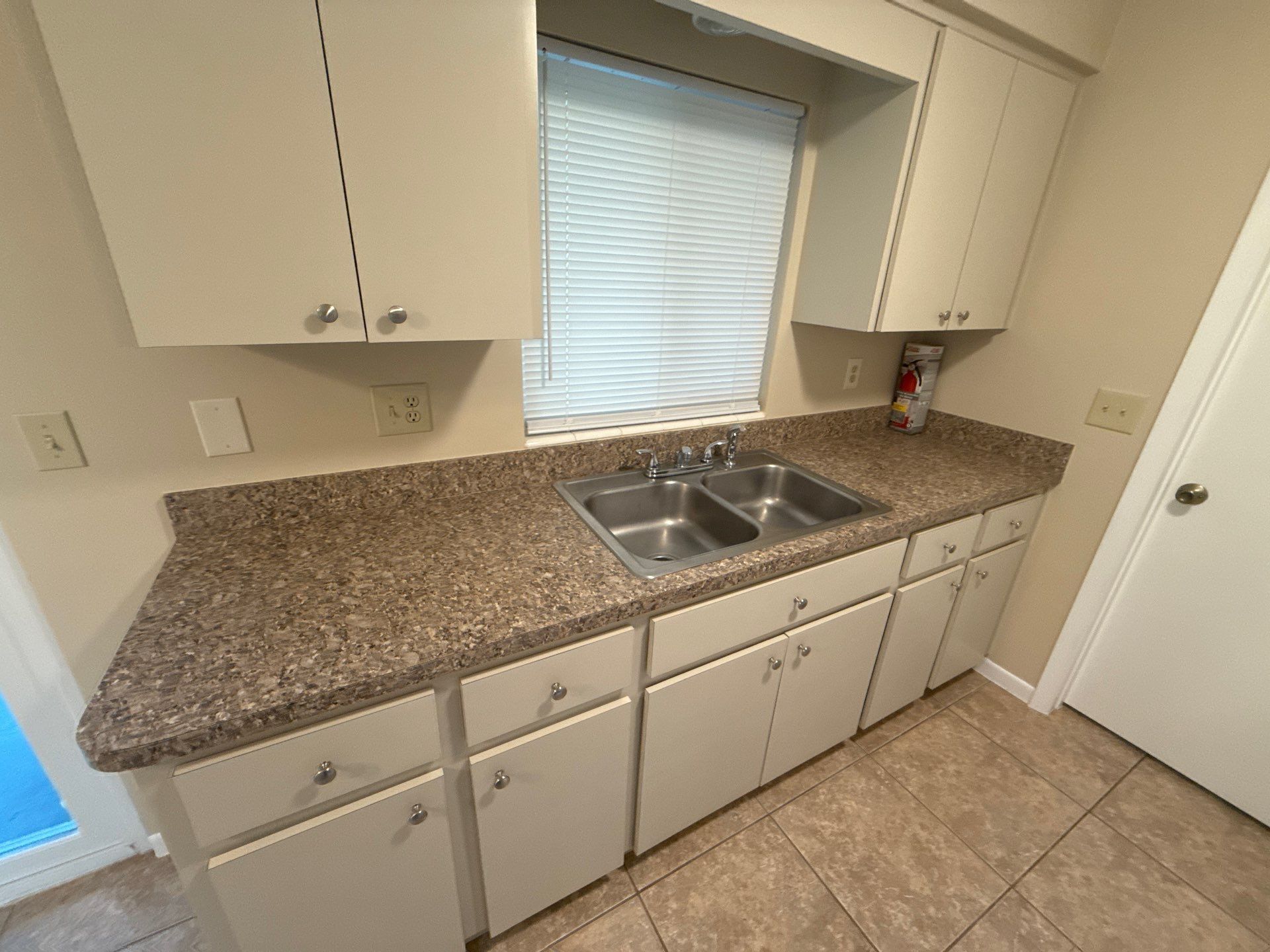 Building Photo - 41 S Monroe St