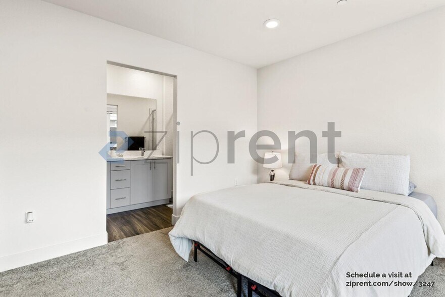 Building Photo - 5933 Sunstone Dr