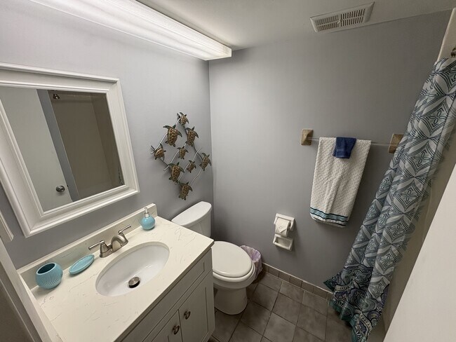 Building Photo - 1001 Inlet Cir