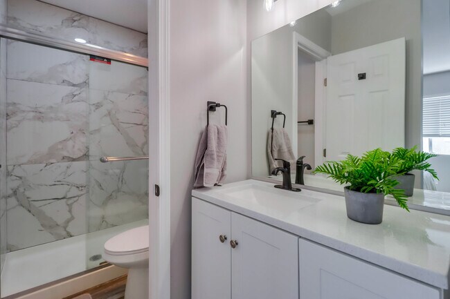 Building Photo - 6871 Alvarado Rd