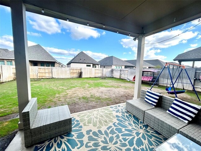 Building Photo - 115 Forsythia Trail