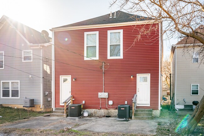 Exterior - Backyard - 1628 S 4th St