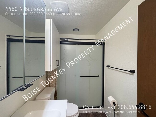 Building Photo - 4460 N Bluegrass Ave